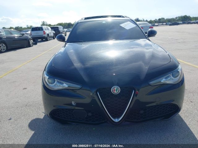 ZARFAMBN1M7647517 Alfa Romeo Giulia Ti Rwd