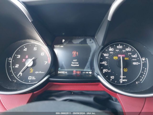 ZARFAMBN1M7647517 Alfa Romeo Giulia Ti Rwd