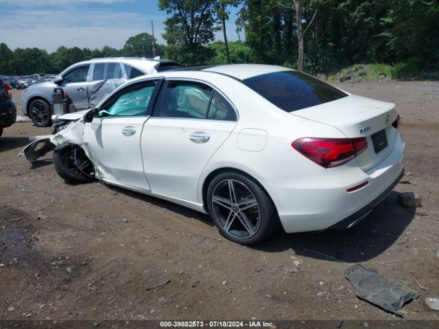 W1K3G4FB7MJ290428 Mercedes-Benz A 220 4matic