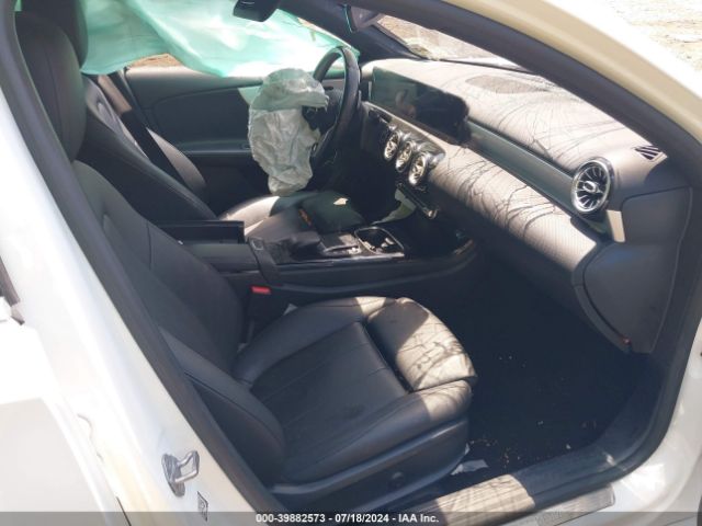 W1K3G4FB7MJ290428 Mercedes-Benz A 220 4matic