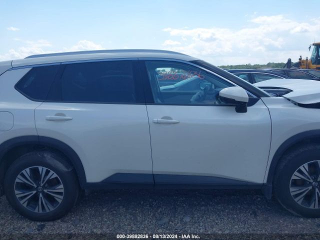JN8AT3BB6MW221086 Nissan Rogue Sv Intelligent Awd