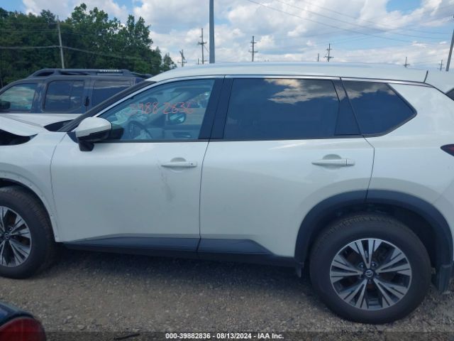 JN8AT3BB6MW221086 Nissan Rogue Sv Intelligent Awd