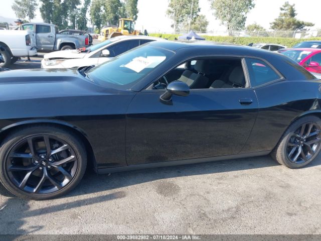 2C3CDZJG9KH540435 Dodge Challenger Gt