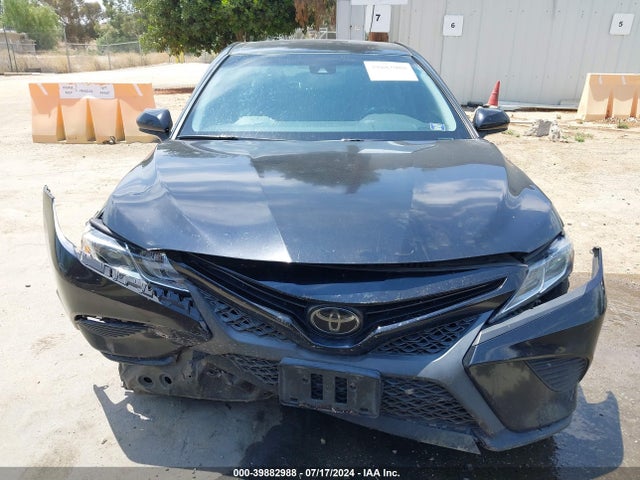 Toyota CAMRY SE 2018 4T1B11HK8JU083247 Image 12