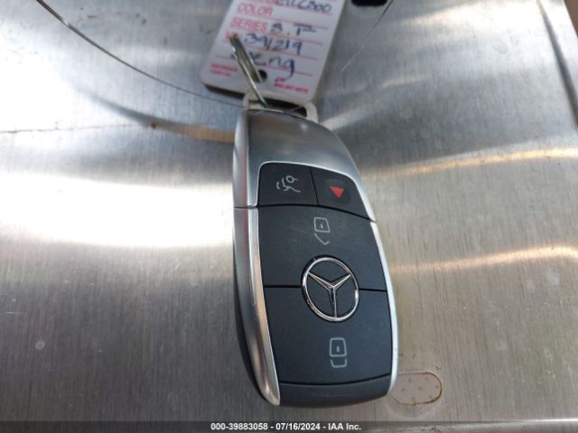 W1N0G8DB7NV391219 Mercedes-Benz Glc 300 Suv