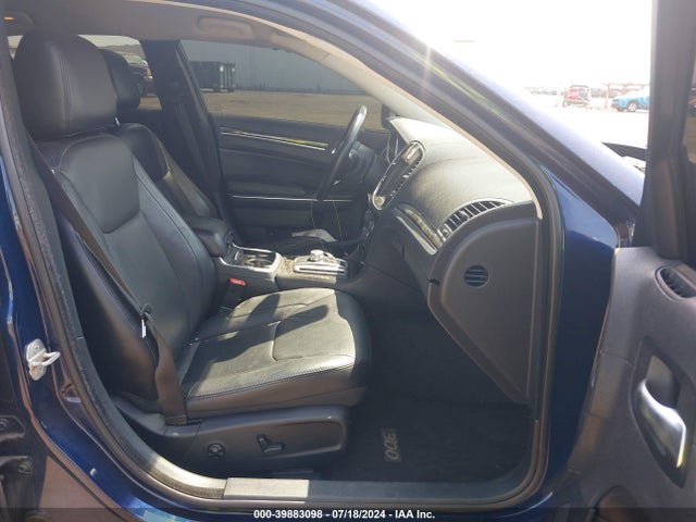 2C3CCAAG2FH808204 Chrysler 300 Limited