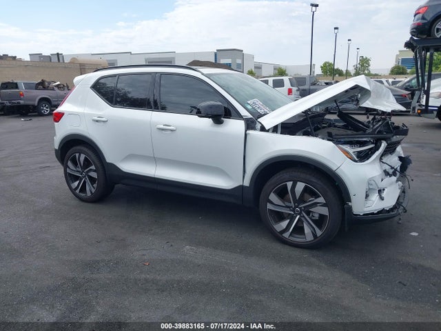 YV4L12UX1P2092633 Volvo Xc40 B5 Ultimate Dark Theme