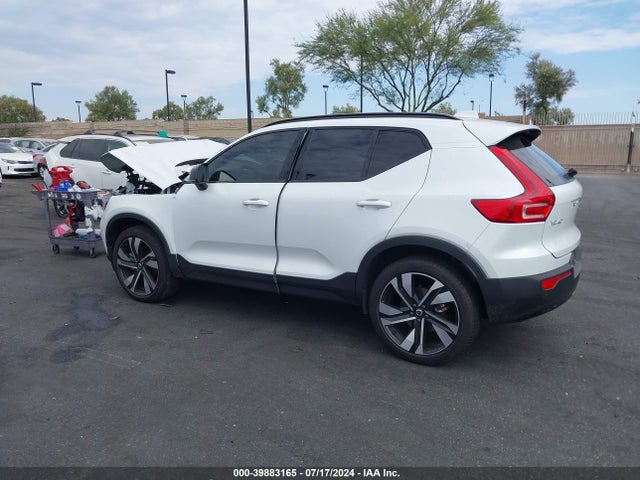 YV4L12UX1P2092633 Volvo Xc40 B5 Ultimate Dark Theme
