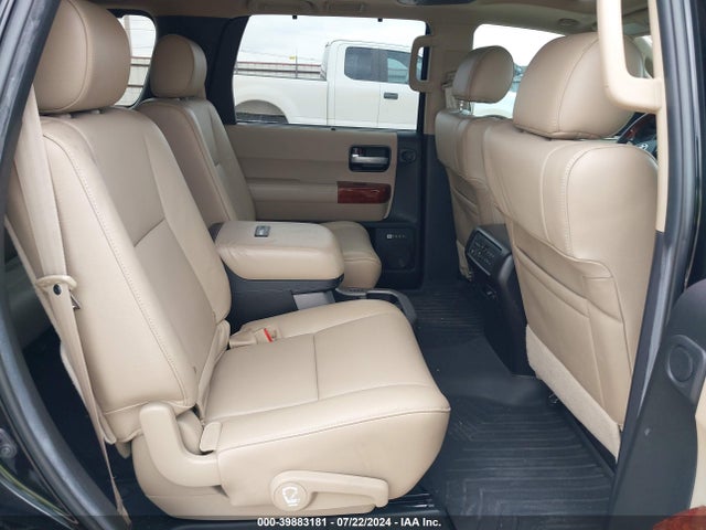 Toyota Sequoia Platinum 2022 5TDGY5A19NS076512 Image 8