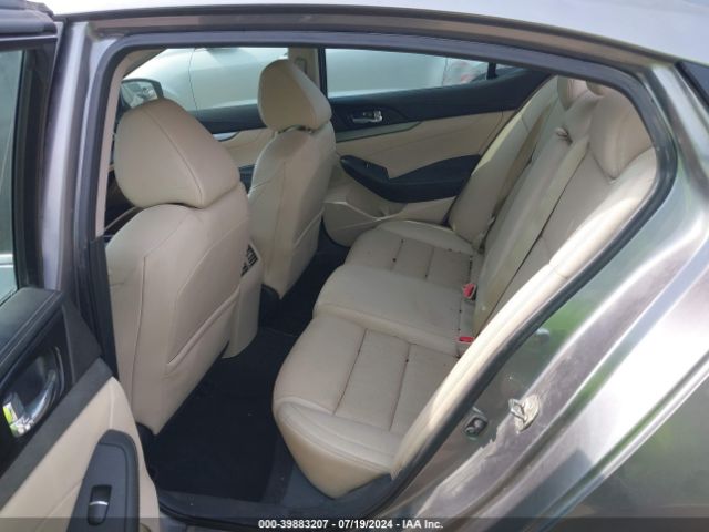 1N4AA6AP0GC406472 Nissan Maxima 3.5 Sl