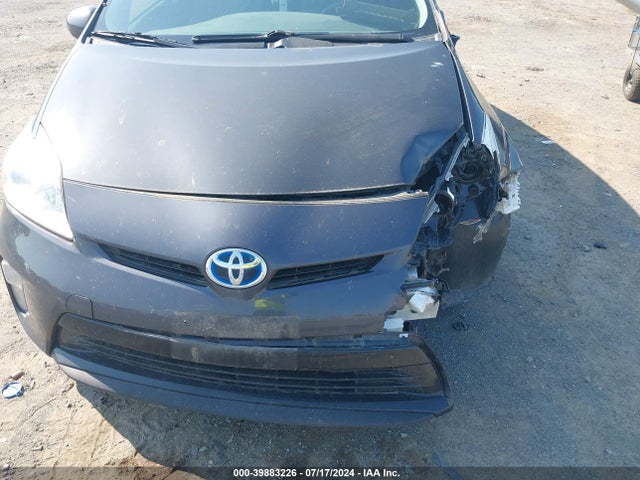 Toyota Prius Three 2015 JTDKN3DU3F0417999 Image 6