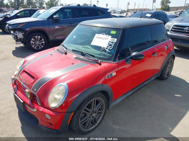2006 MINI COOPER S WMWRE33556TL19805 Photo 1