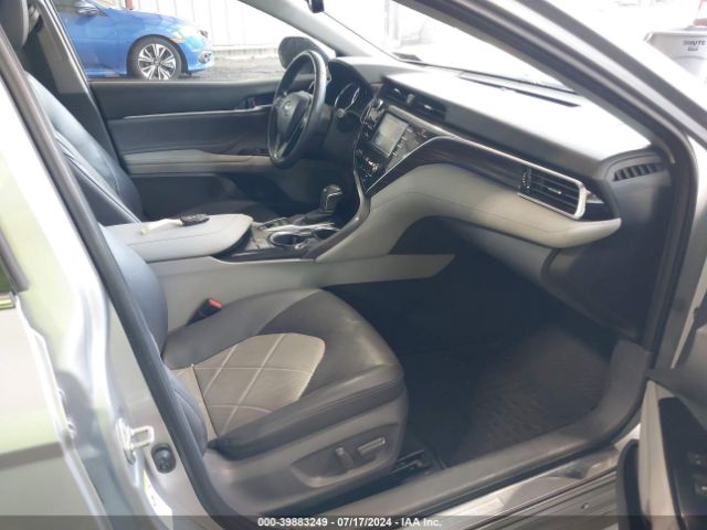 4T1B11HK1JU002184 Toyota CAMRY XLE