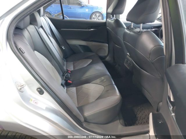 4T1B11HK1JU002184 Toyota CAMRY XLE