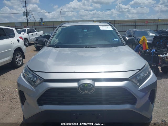 Toyota RAV4 LE 2019 2T3H1RFV8KW052434 Image 11