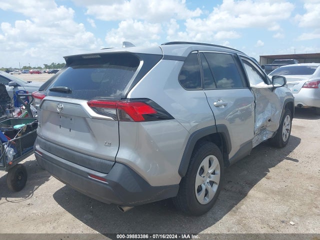 Toyota RAV4 LE 2019 2T3H1RFV8KW052434 Image 4