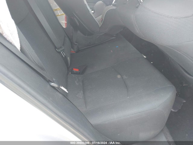 Toyota RAV4 LE 2019 2T3H1RFV8KW052434 Image 8