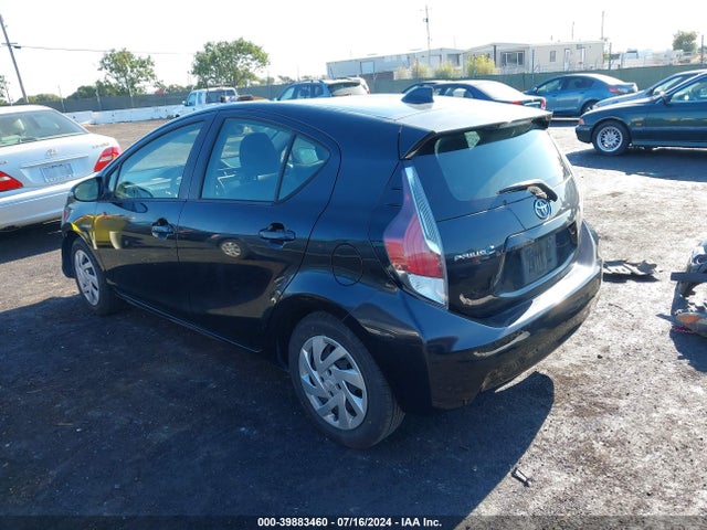 Toyota Prius C Two 2015 JTDKDTB36F1582775 Image 3