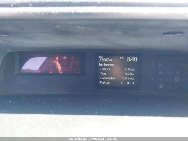Toyota Prius C Two 2015 JTDKDTB36F1582775 Image 7