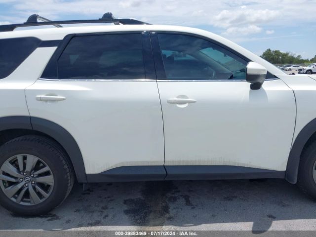 5N1DR3BA4NC235792 Nissan Pathfinder Sv 2wd