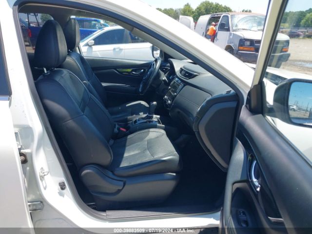 JN8AT2MV5JW304361 Nissan Rogue Sl
