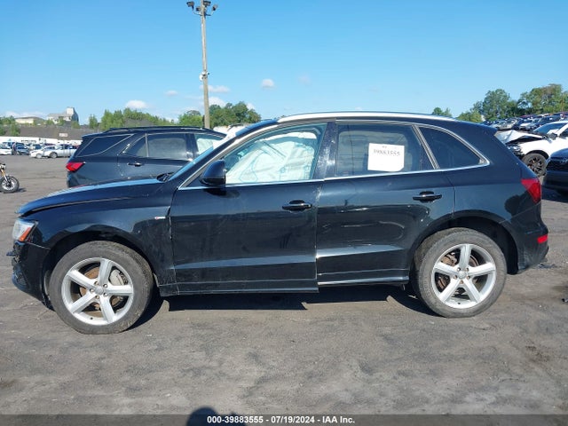 Audi Q5 2.0t Premium 2017 WA1M2AFP9HA095681 Image 14