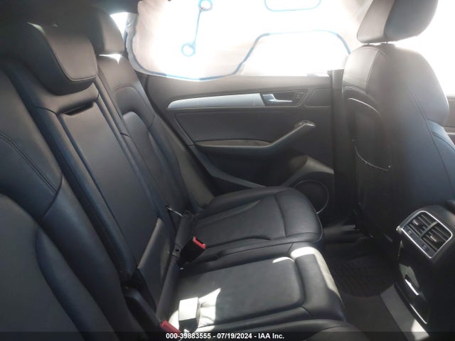Audi Q5 2.0t Premium 2017 WA1M2AFP9HA095681 Image 8