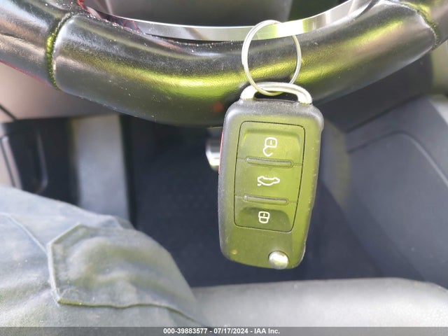 3VW4T7AJ2HM234932 Volkswagen JETTA GLI