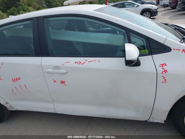 Toyota COROLLA LE 2022 5YFEPMAE5NP333679 Image 13
