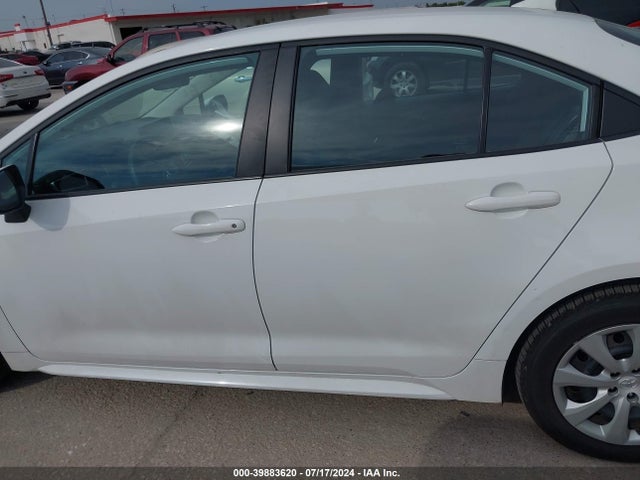 Toyota COROLLA LE 2022 5YFEPMAE5NP333679 Image 14