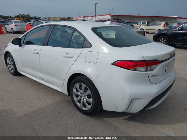 Toyota COROLLA LE 2022 5YFEPMAE5NP333679 Image 3