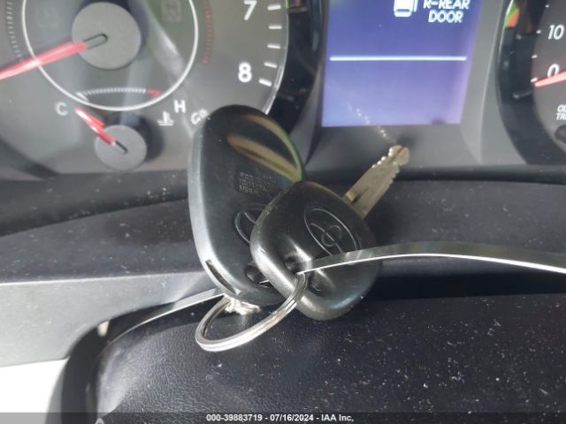 5TDZK3DC3GS761877 Toyota Sienna L 7 Passenger