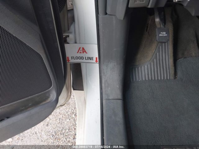 5TDZK3DC3GS761877 Toyota Sienna L 7 Passenger