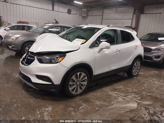 Buick Encore Preferred 2018 KL4CJASB8JB712657 Image 2
