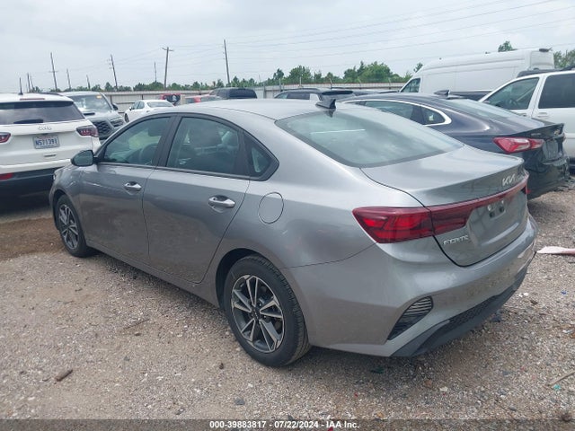 KIA Forte Lxs 2023 3KPF24AD8PE649513 Image 3