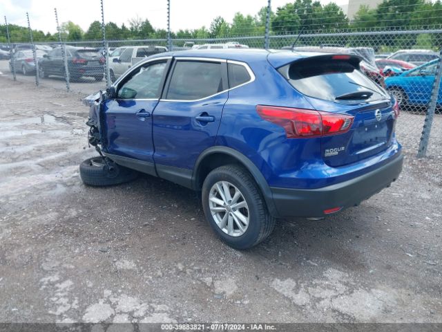 JN1BJ1CP1JW183706 Nissan Rogue Sport S