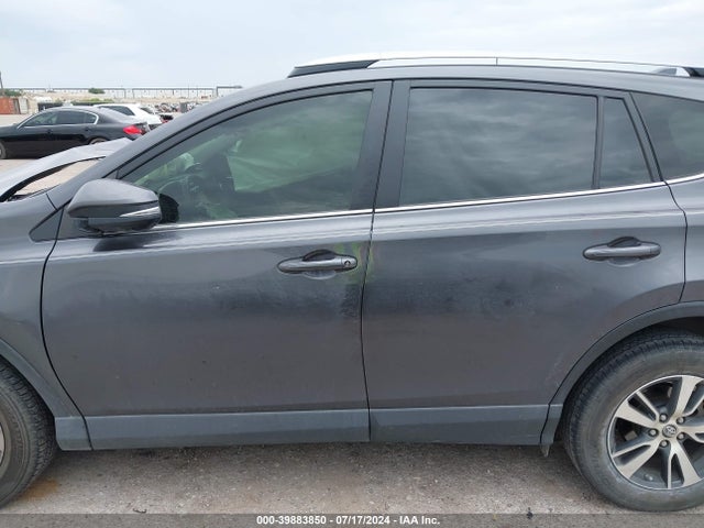 Toyota Rav4 Xle 2018 JTMWFREV1JJ210071 Image 14
