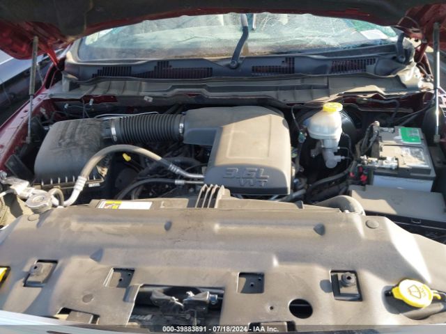 1C6RR6FG1JS201701 RAM 1500 Tradesman Quad Cab 4x2 6'4 Box