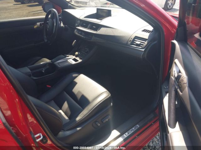 JTHKD5BH9H2292033 Lexus CT 200H