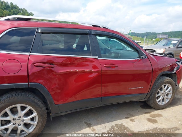 1C4PJMCB2HW556447 Jeep Cherokee Latitude 4x4