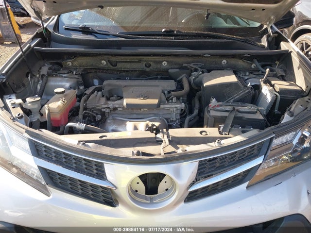 Toyota RAV4 LE 2015 JTMBFREV9FJ022792 Image 10