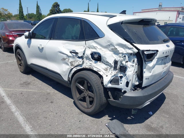 Ford ESCAPE SE 2020 1FMCU0G64LUA78706 Image 3