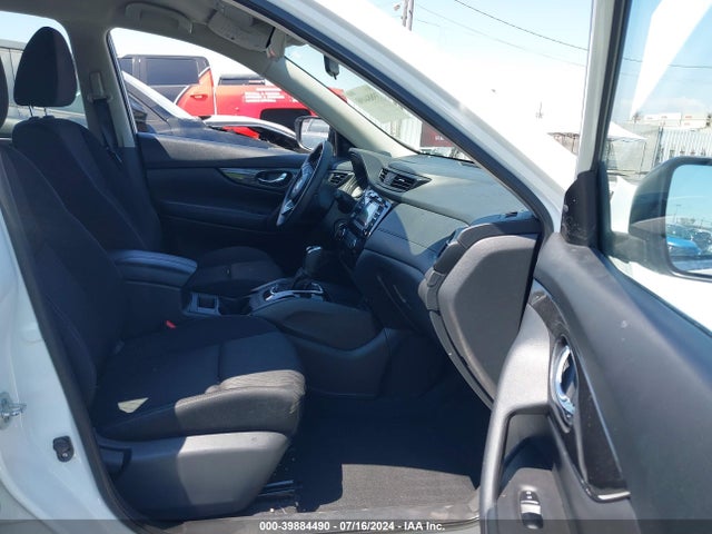 Nissan ROGUE S 2017 KNMAT2MT2HP607791 Image 5