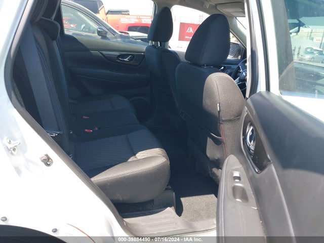 Nissan ROGUE S 2017 KNMAT2MT2HP607791 Image 8