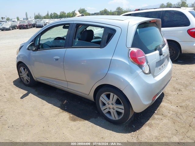 Chevrolet Spark 1lt Cvt 2015 KL8CD6S97FC718385 Image 3