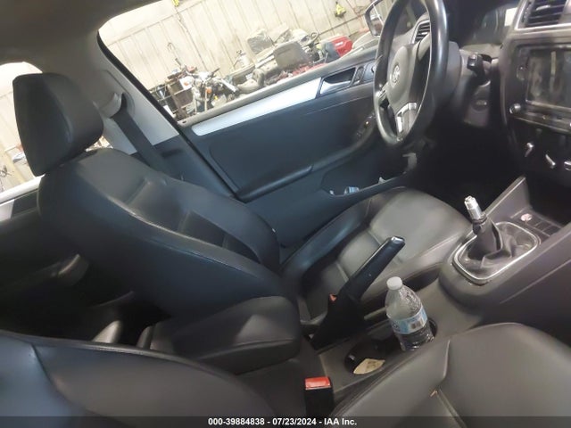 3VWB07AJ4EM442595 Volkswagen Jetta 1.8t Se