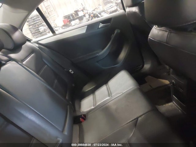 3VWB07AJ4EM442595 Volkswagen Jetta 1.8t Se