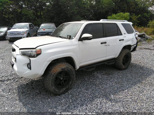 Toyota 4runner Sr5 Premium 2017 JTEBU5JR5H5429488 Image 2