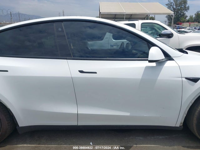 7SAYGDEF9NF391907 Tesla Model Y Performance Dual Motor All-wheel Drive