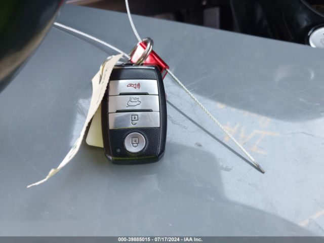 KNDJP3A53H7463717 KIA SOUL +